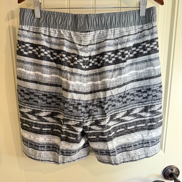 River Trail Shirts Stylish Gray Patterned Men's Lined Swim Trunks Size L - Picture 3 of 12
